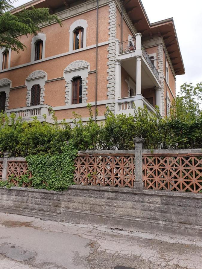 Affittacamere Quinto Φολίνιο Εξωτερικό φωτογραφία